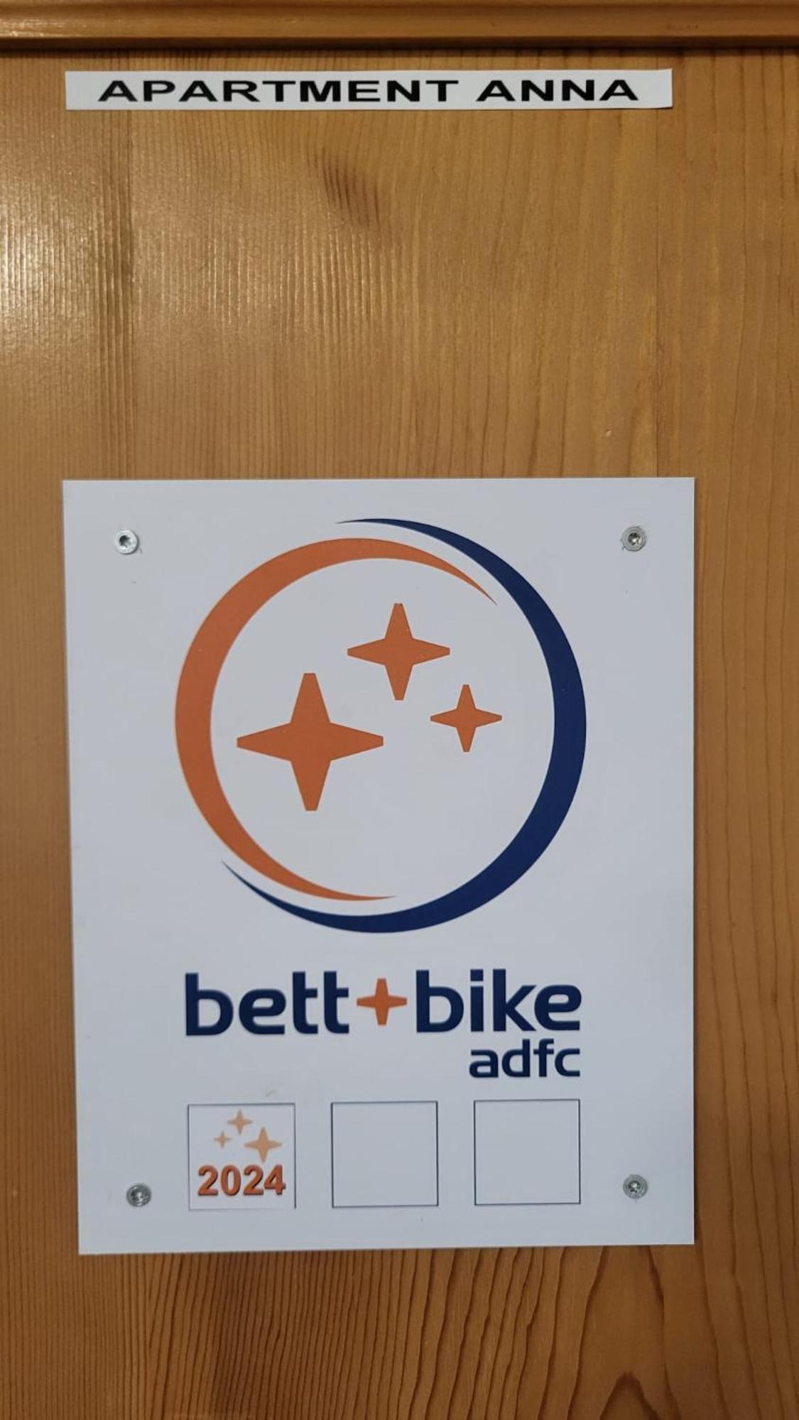 Zwei Schlafzimmer Ferienapartment Anna Am Stubenbergsee Inklusive Vier E-Bikes Extérieur photo